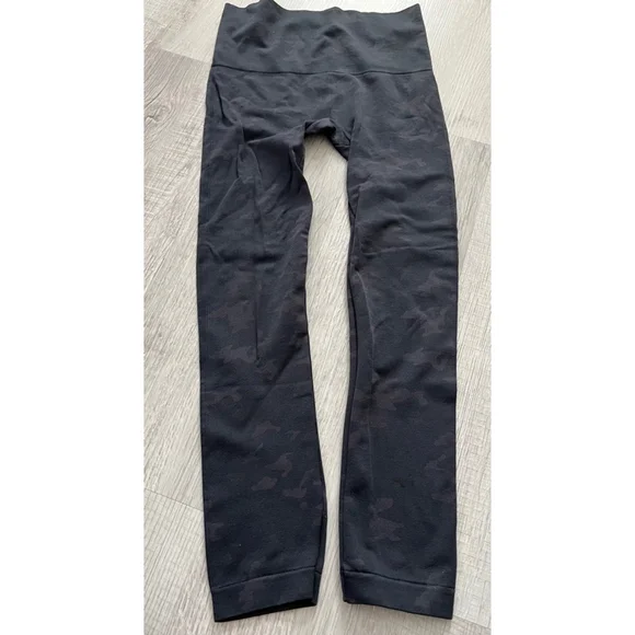 Bagatelle women's gray camouflage M - Picture 2 of 8